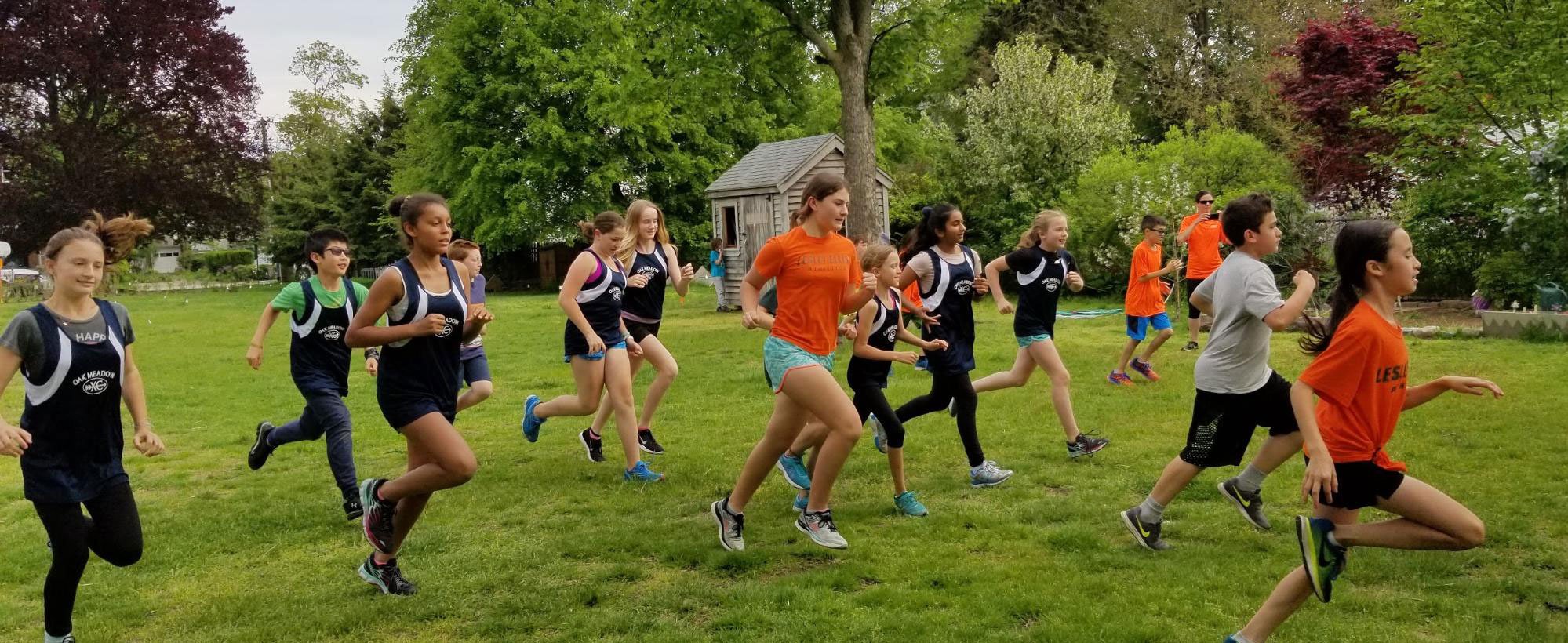 girls cross country race